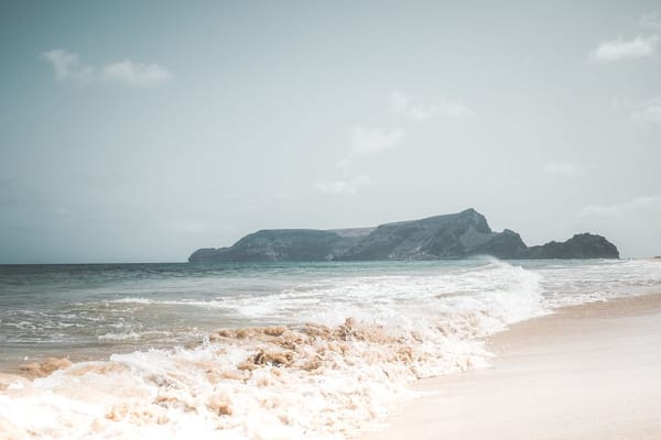 Porto Santo — nove quilómetros de areia ao lado da Madeira